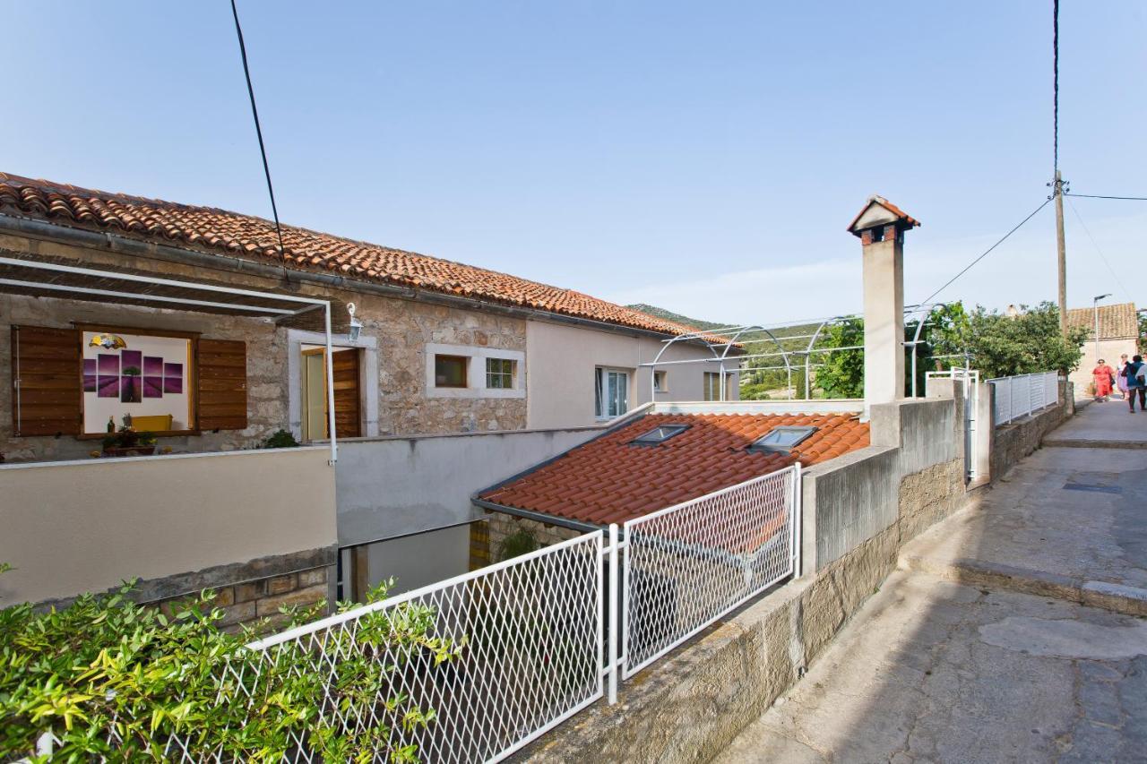 Sparrow Nest Hvar ฮวาร์ ภายนอก รูปภาพ